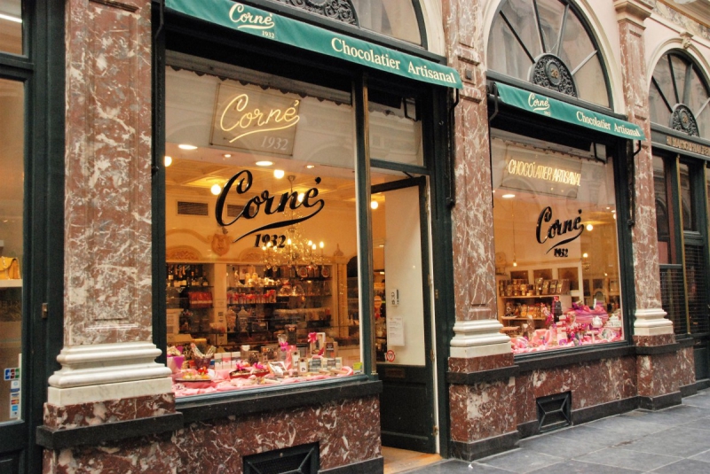 vente-ENTRAUNES-min_chocolate_chocolaterie_shop_luxury_chic_gallery_brussels_belgium-558146